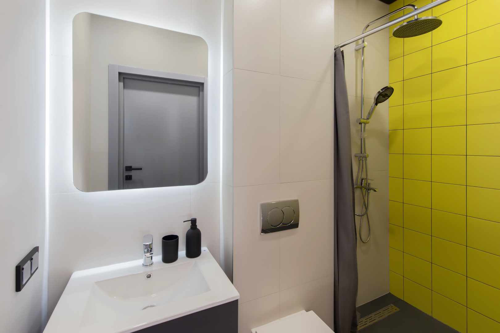 Отель Лопатин Невский 100