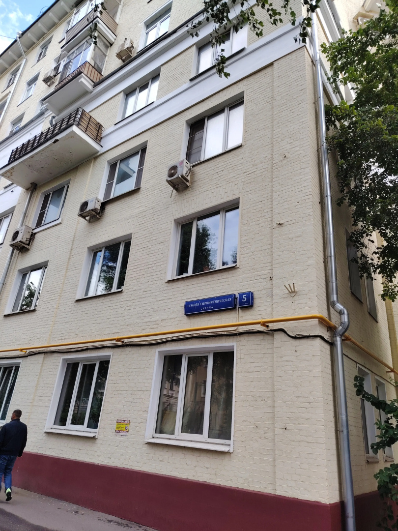 Квартира студия дизайнерская на Курской