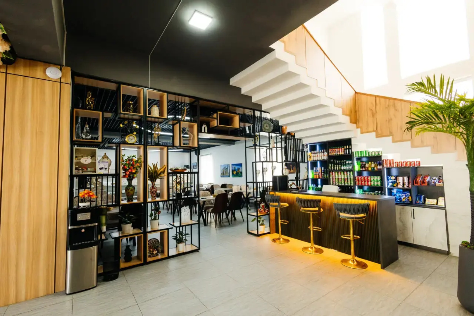 Отель Zafar Plaza