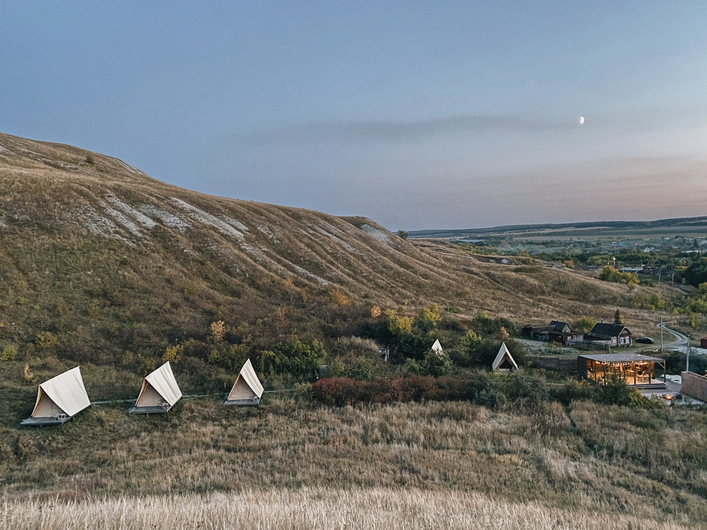 Глэмпинг Холмы