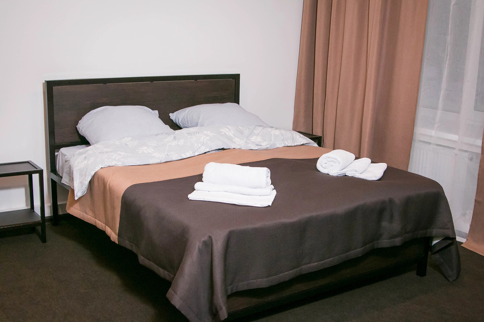 Отель Долина