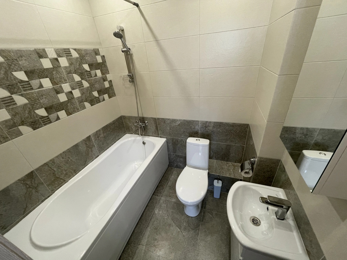 Апартаменты 1 Комнатные Возле Роял Парка