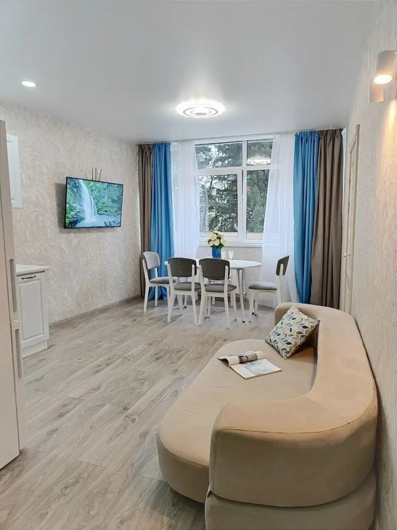 Квартира 2-комнатная в ЖК Москва в Центре Сочи