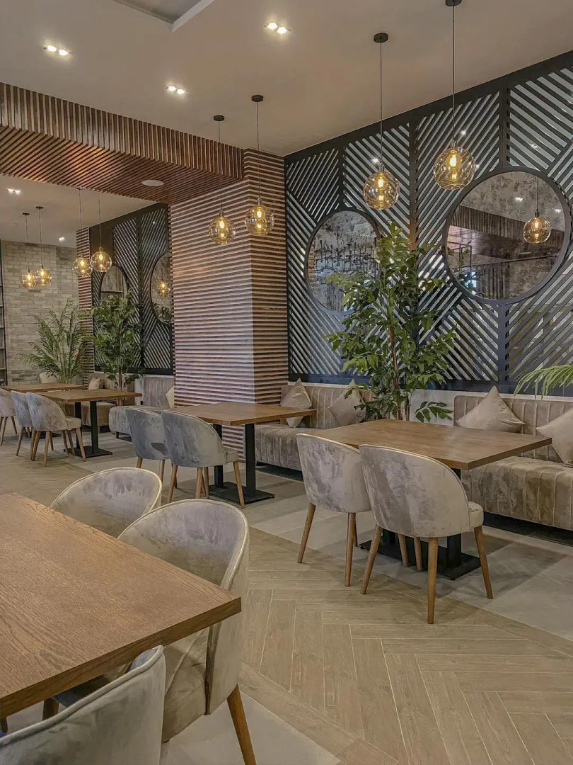 Отель Менуа