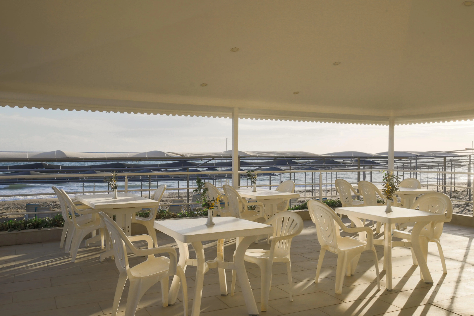 Opia Hotel