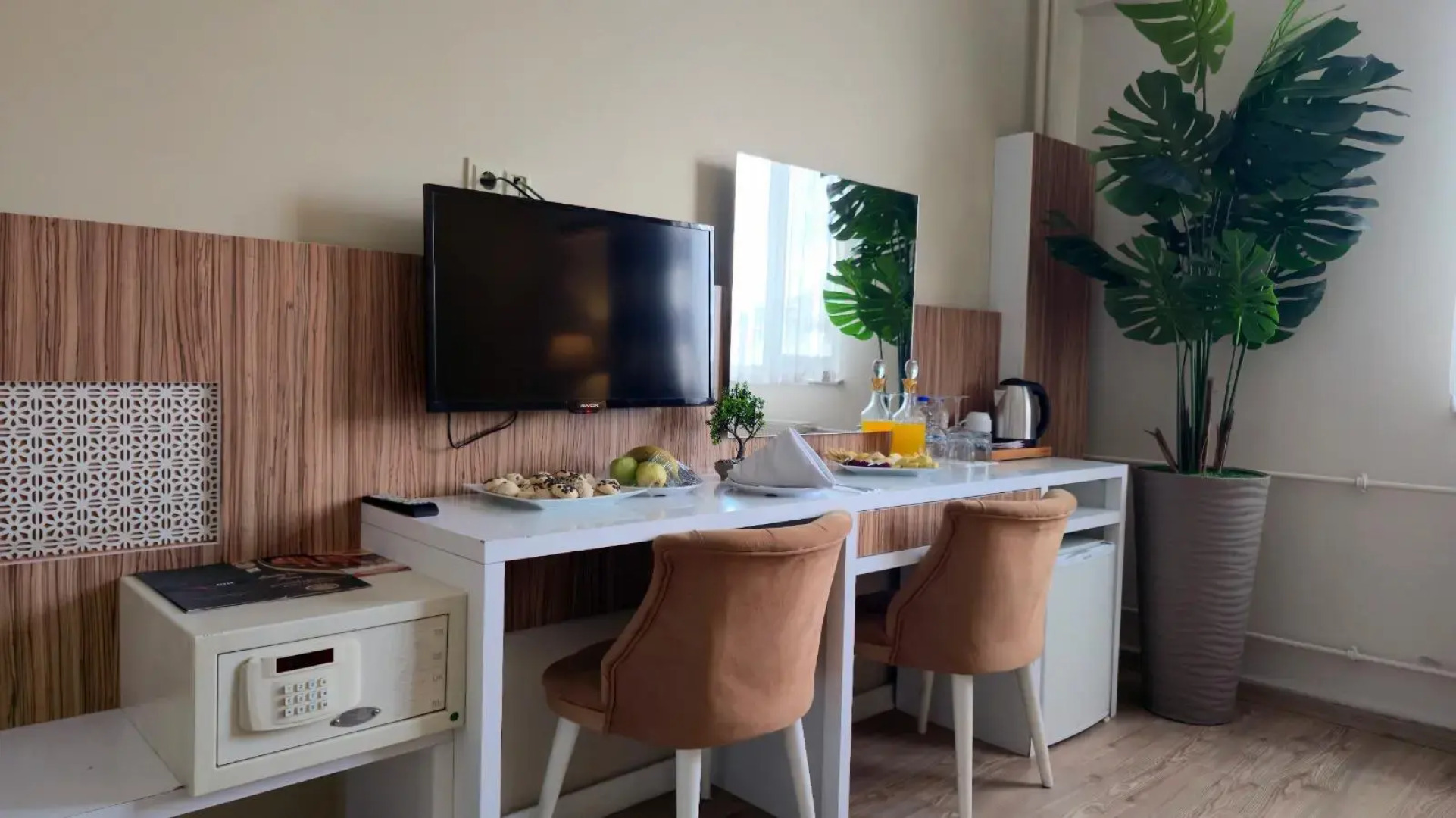 Отель Grand Gulizar