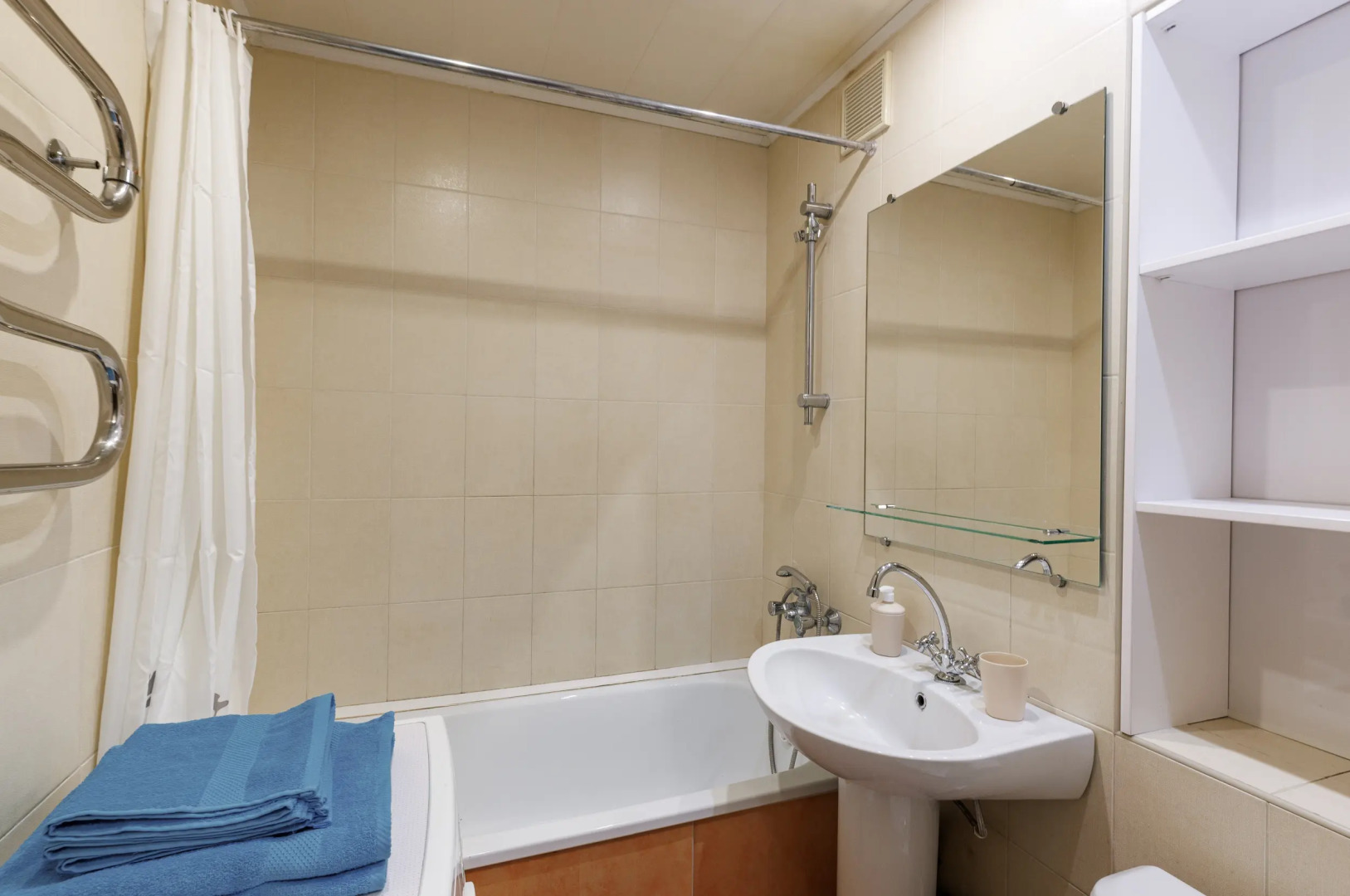 Квартира на Мезенцева