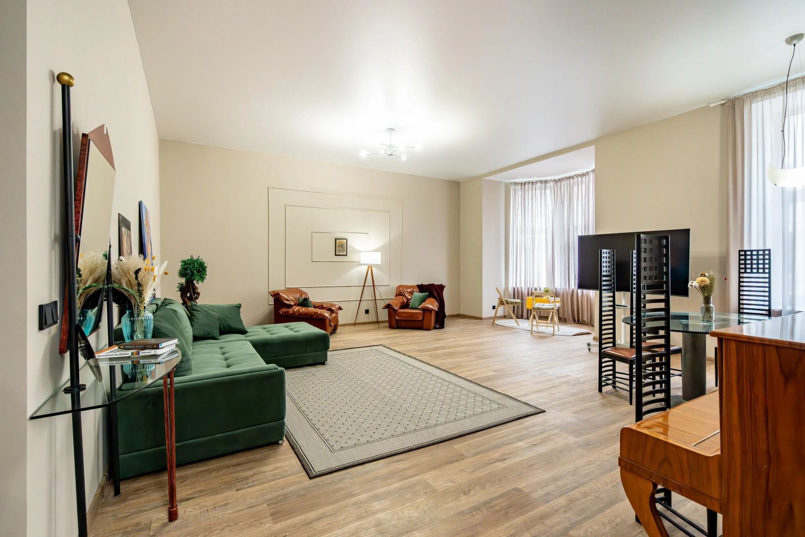 Апартаменты Sergeew Apartments двухкомнатный Люкс с видом на набережную Фонтанки