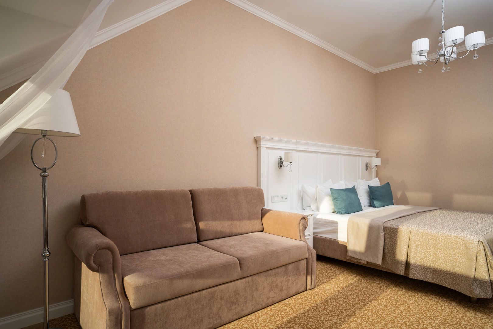 Династия (Геленджик)