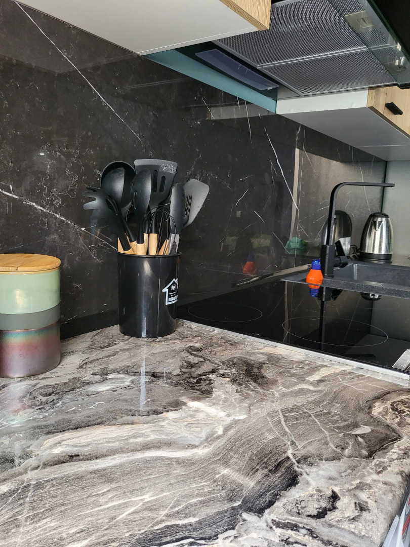 Квартира Максилан