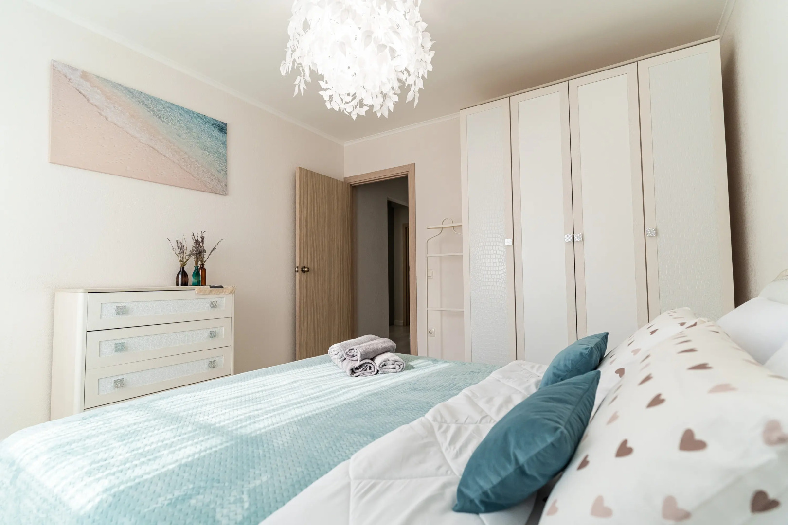 Апартаменты с потрясающим видом на море и двор в Южном районе Новороссийска от LetoApart