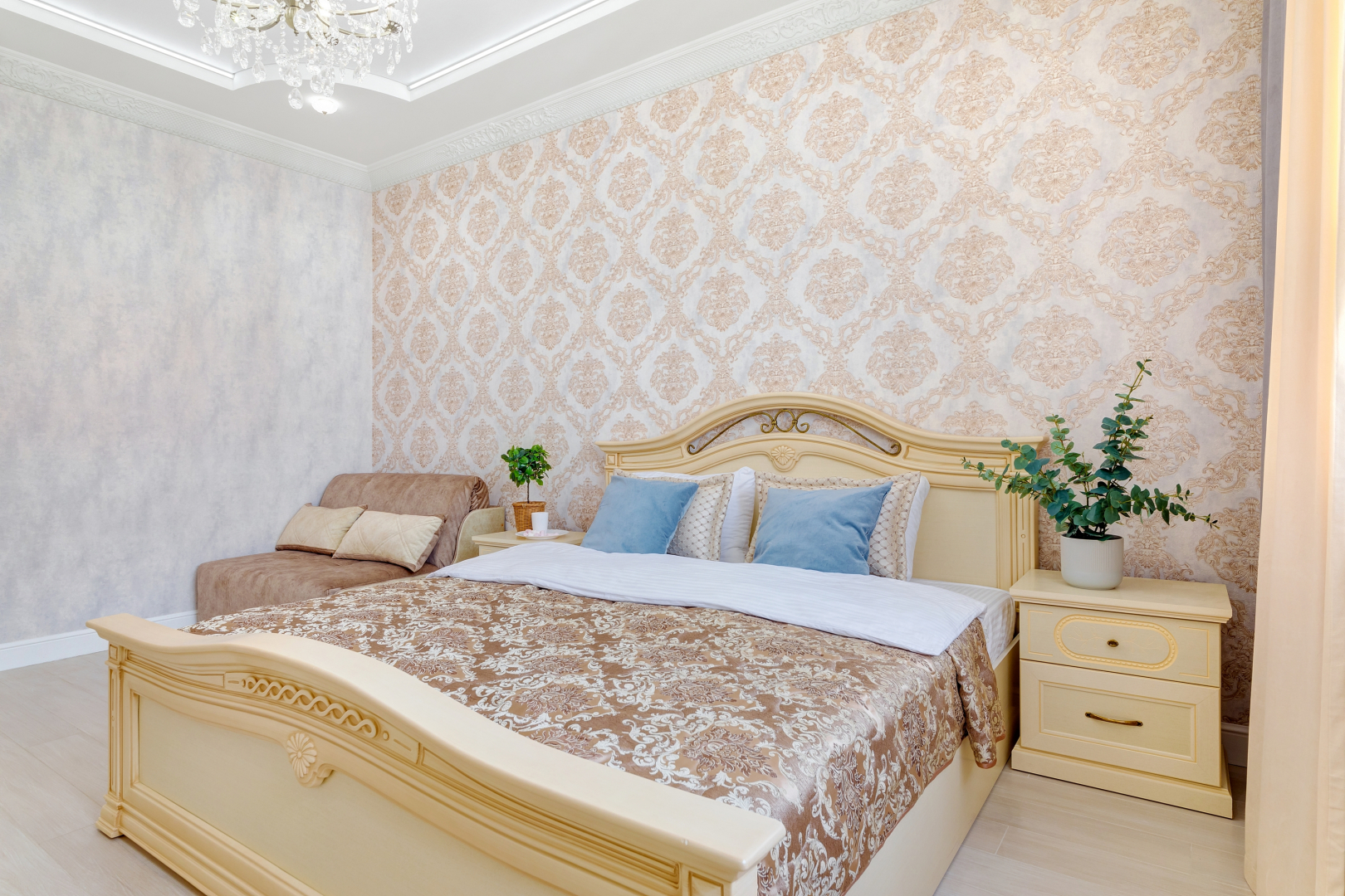 Апартаменты Кристал