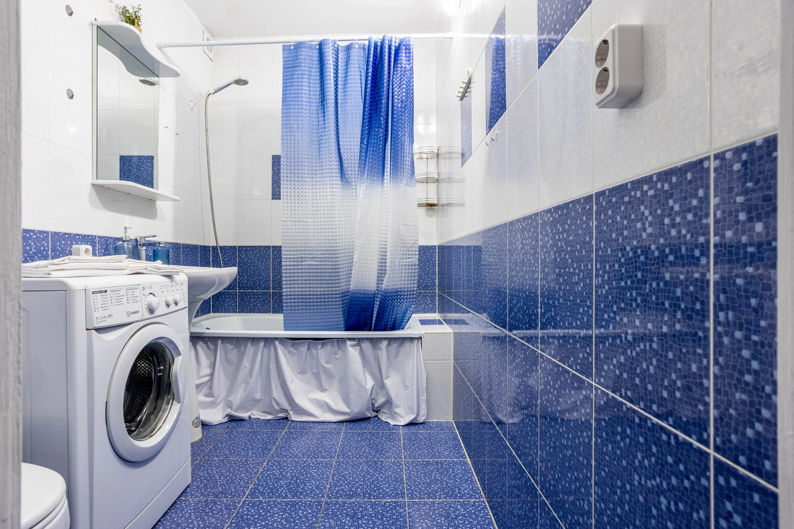 Апартаменты с Парковкой у Исаакиевской Площади