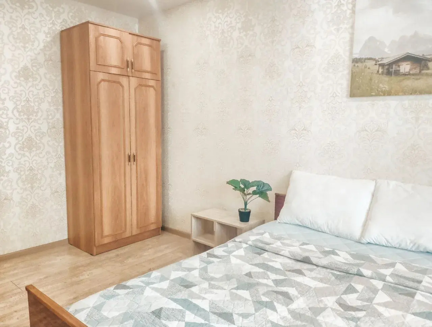 Квартира Уютная двухкомнатная