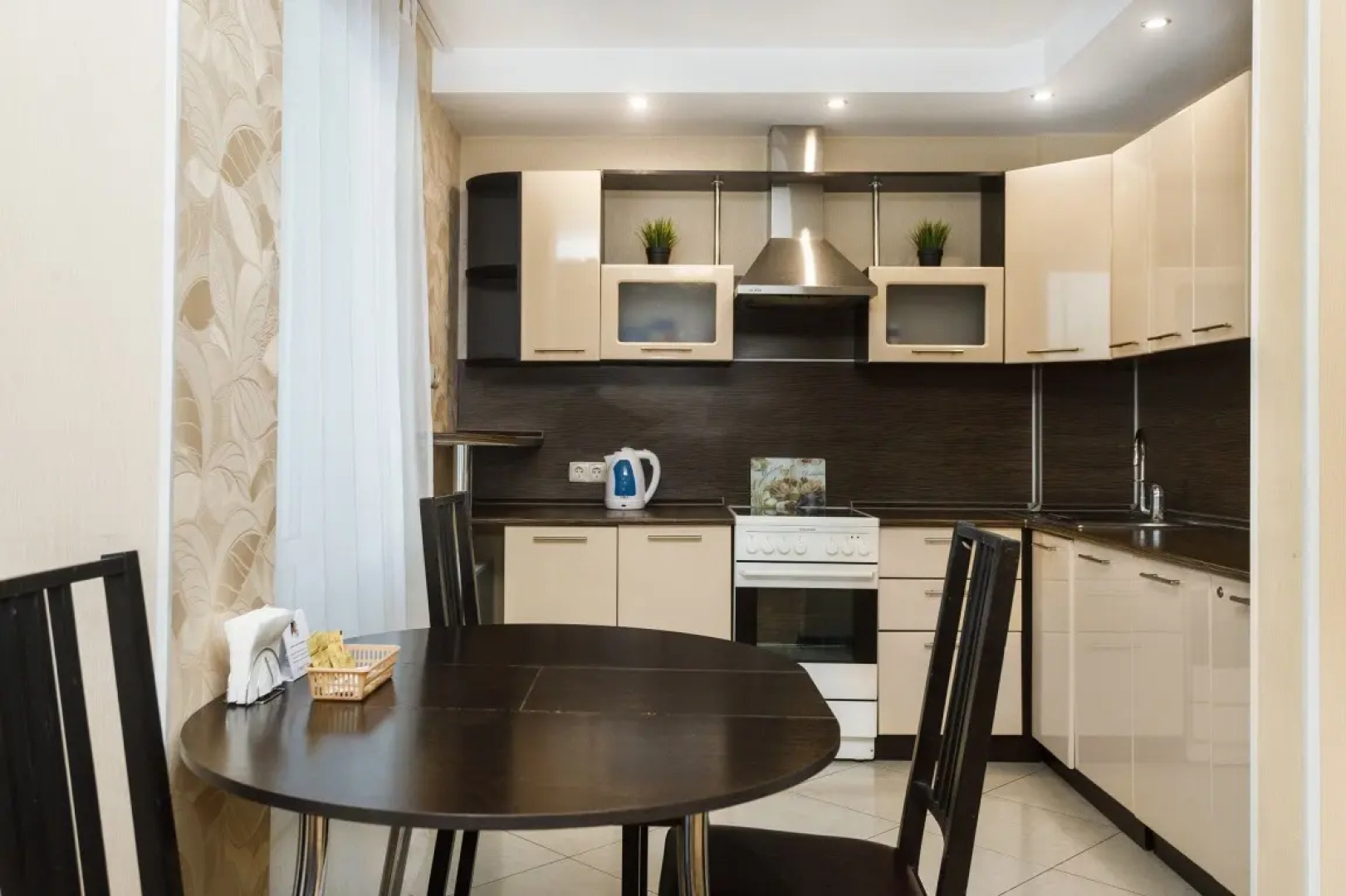 Квартира Город Гостиный Дворъ и Ко на Союзная 2