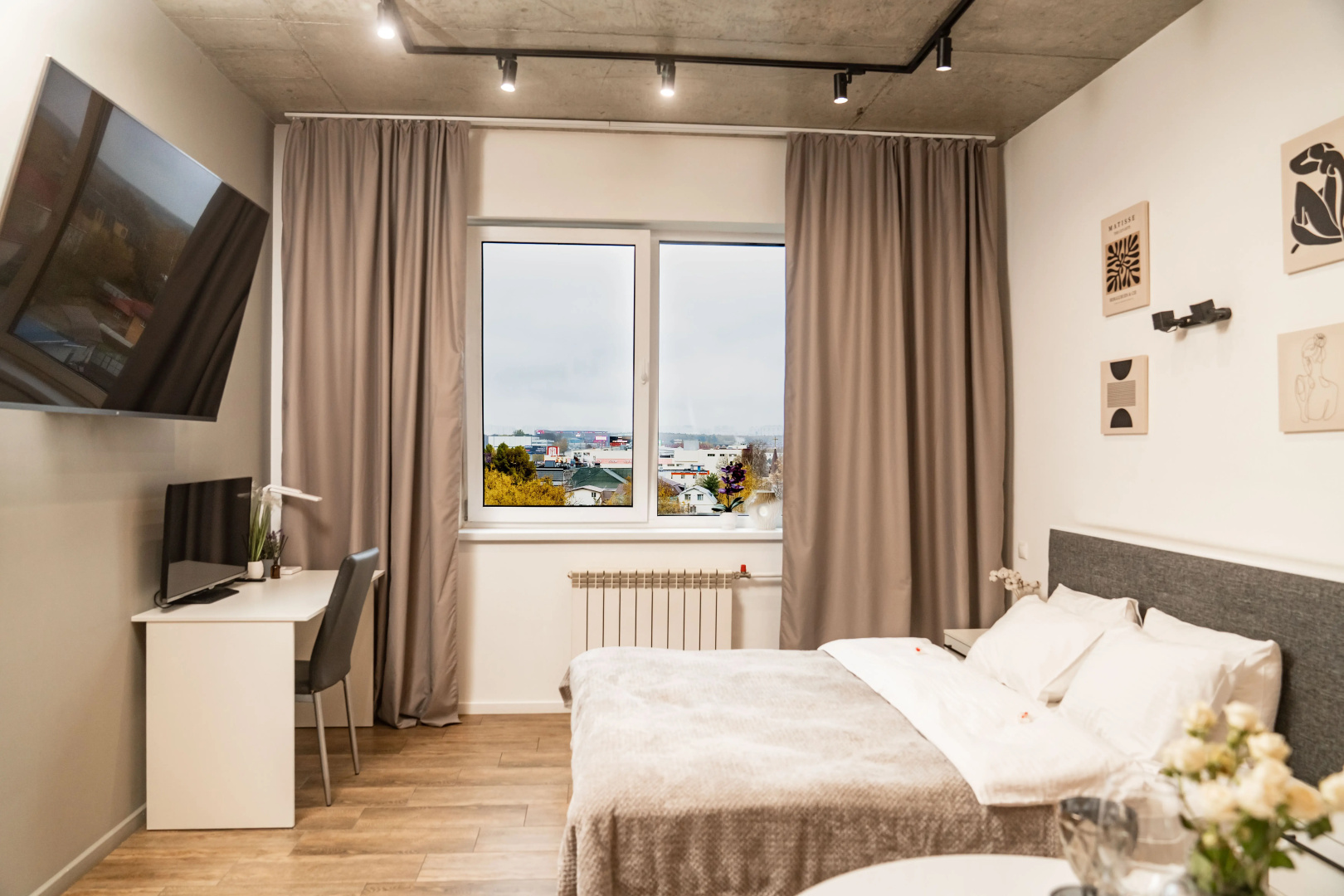 Апартаменты SKY INN Color Grey