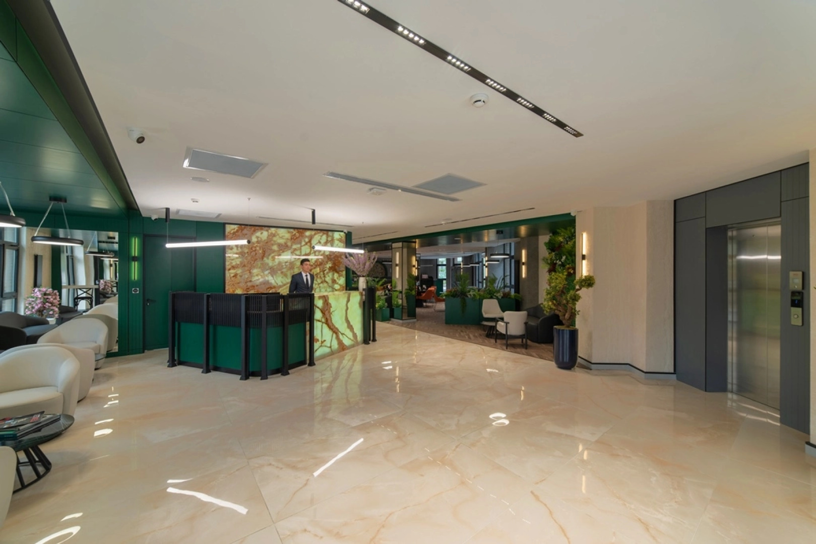 Отель Dostyk Business