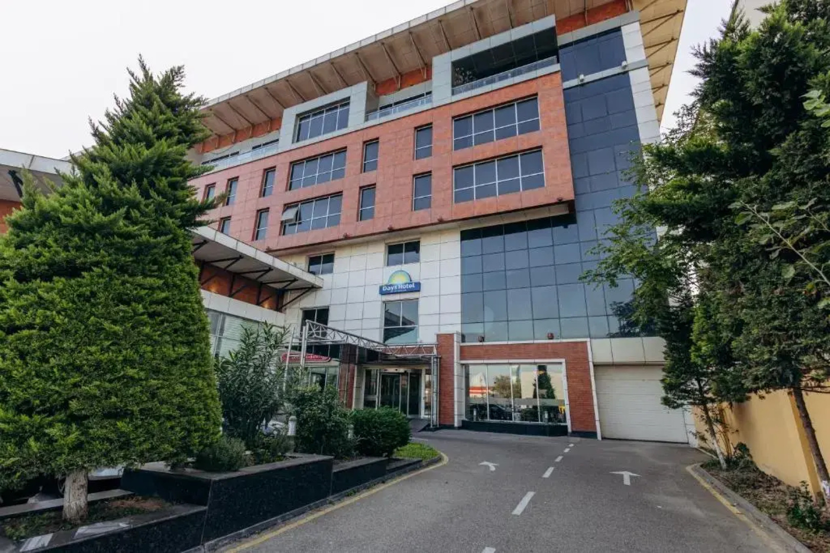 Отель Days Baku