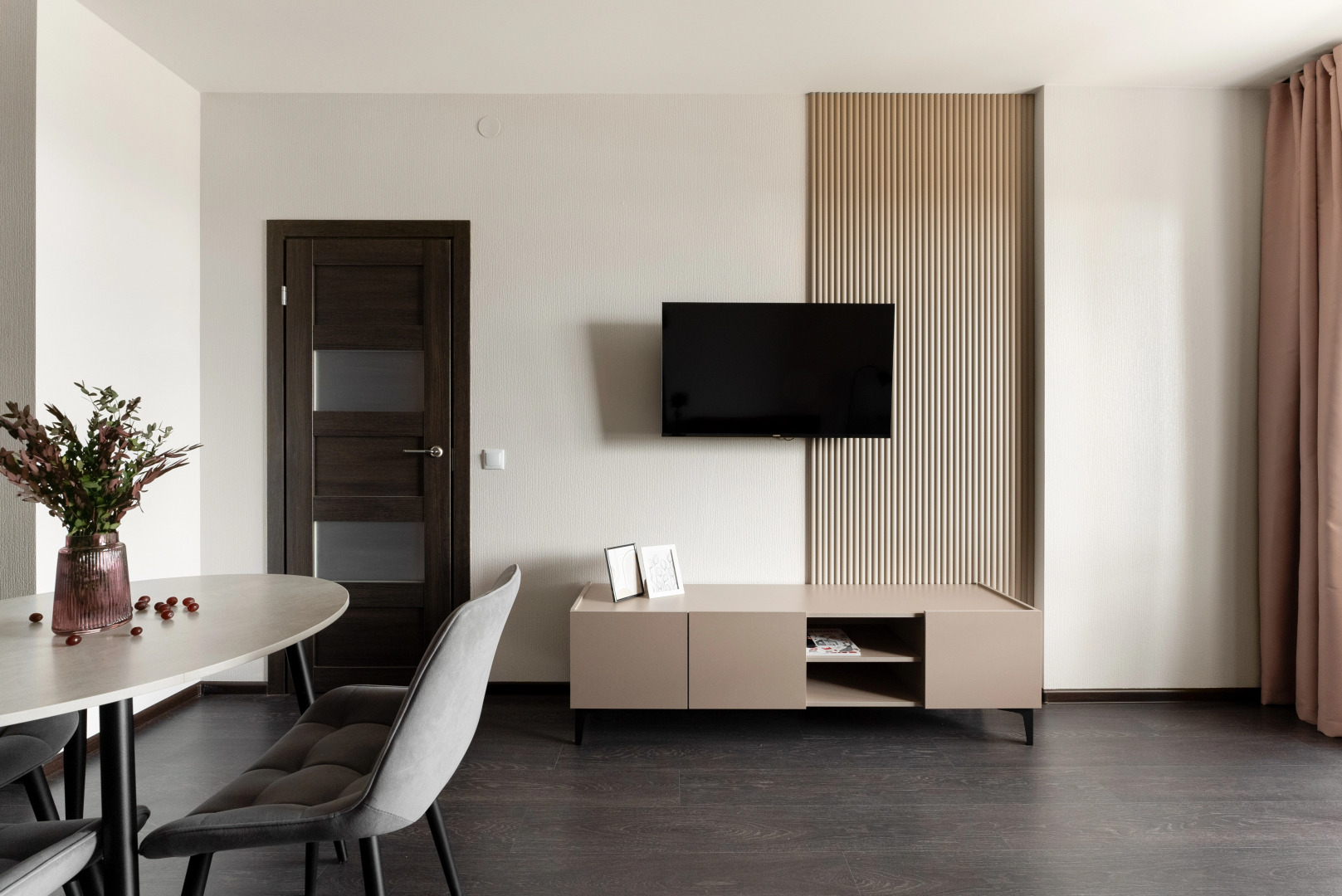 Апартаменты MyhomeYourhome на Проспекте Буденного д.21 к.1