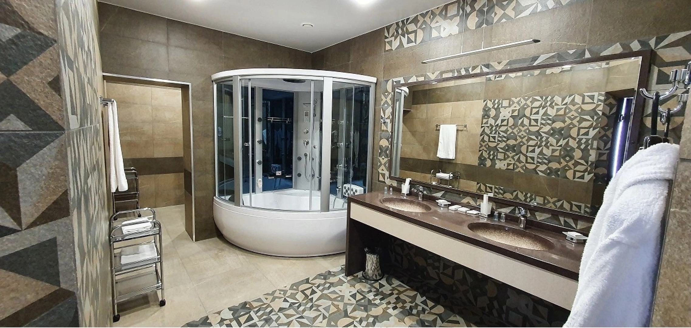 Отель Аврора