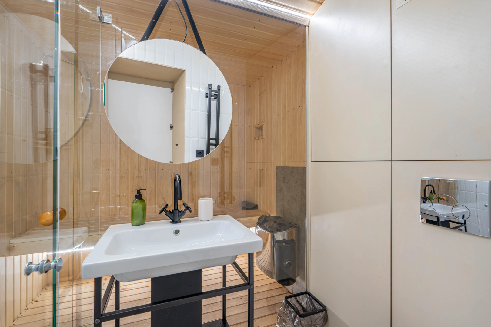 Частный дом Домик для Отдыха Вдвоем, с Сауной, Купелью, Мангалом и дизайнерской территорией