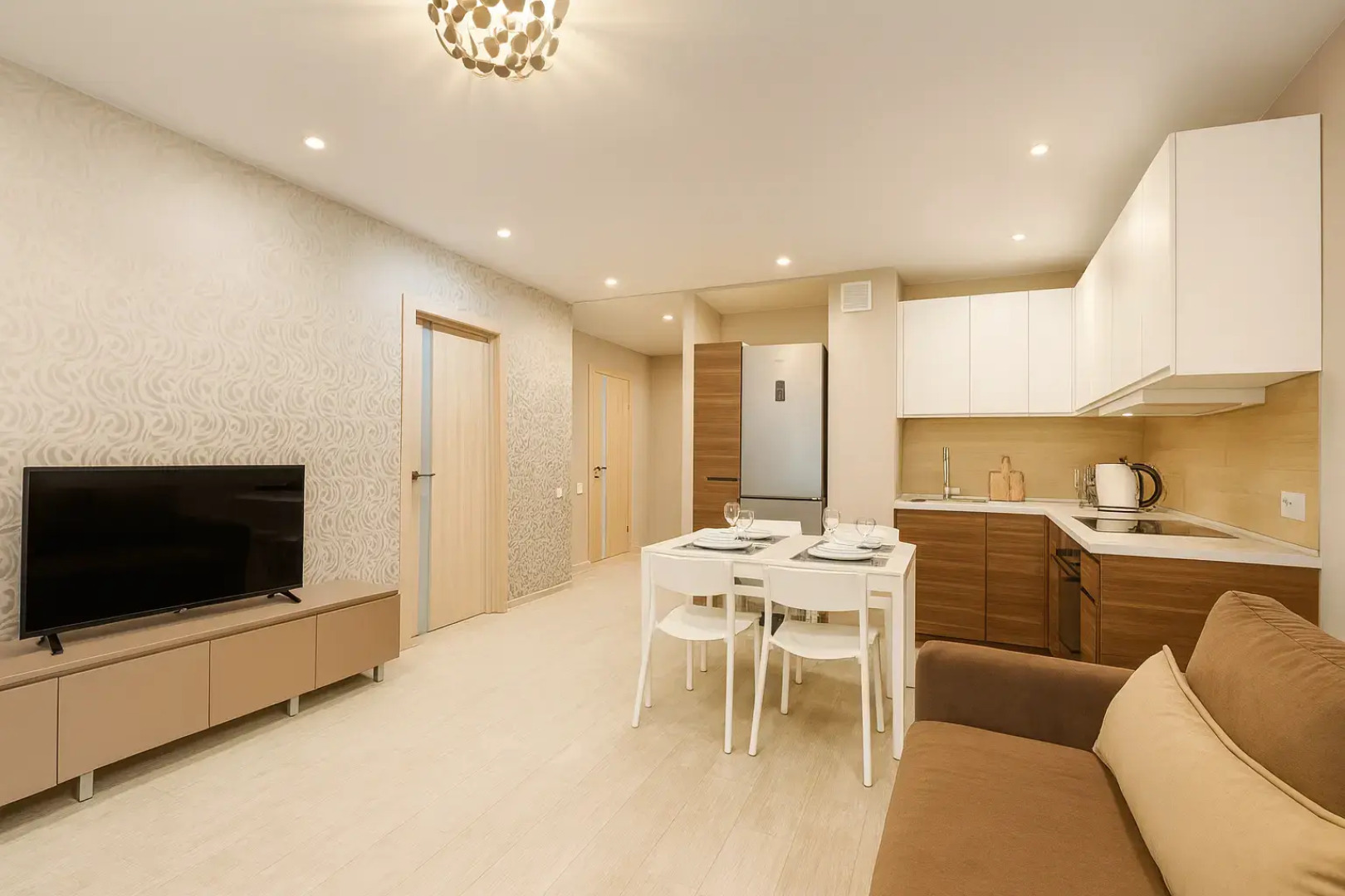 Квартира Комфортная 2-комнатная квартира в центре Нижнего