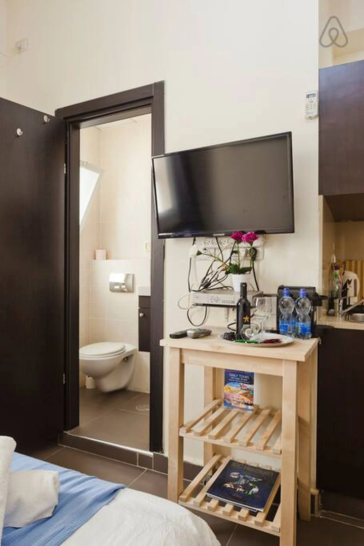 NHE Rothschild Apartments