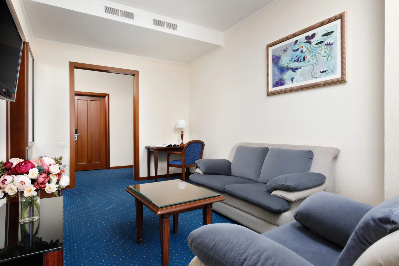 Отель Red Royal by Undersun