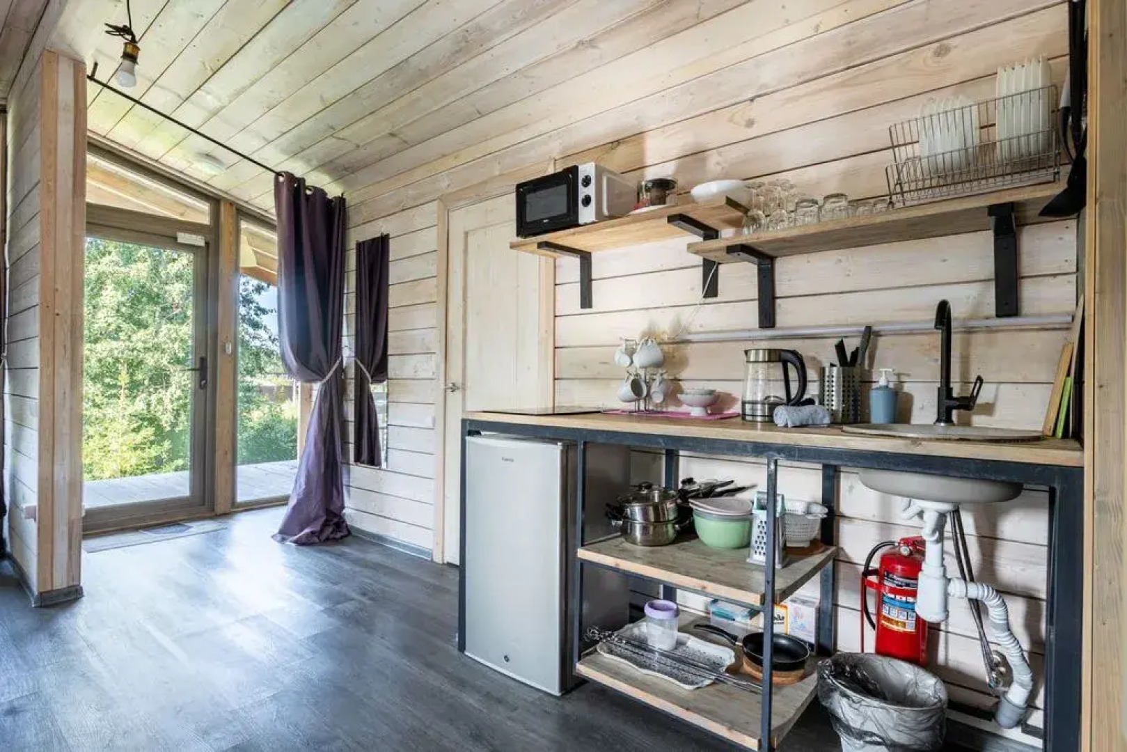 Частный дом с 2-мя спальнями и кухней-гостиной