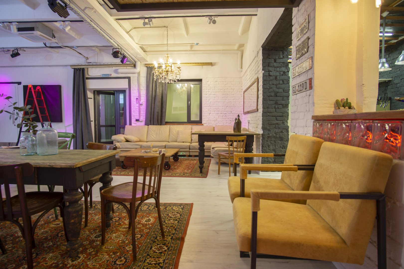 Апартаменты Design & Music - focused Loft Dvor