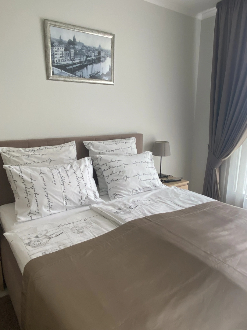 Апартаменты Леонова