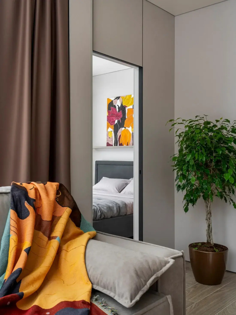 Частный Дом на Берегу Реки с Приватной Террасой и Джакузи