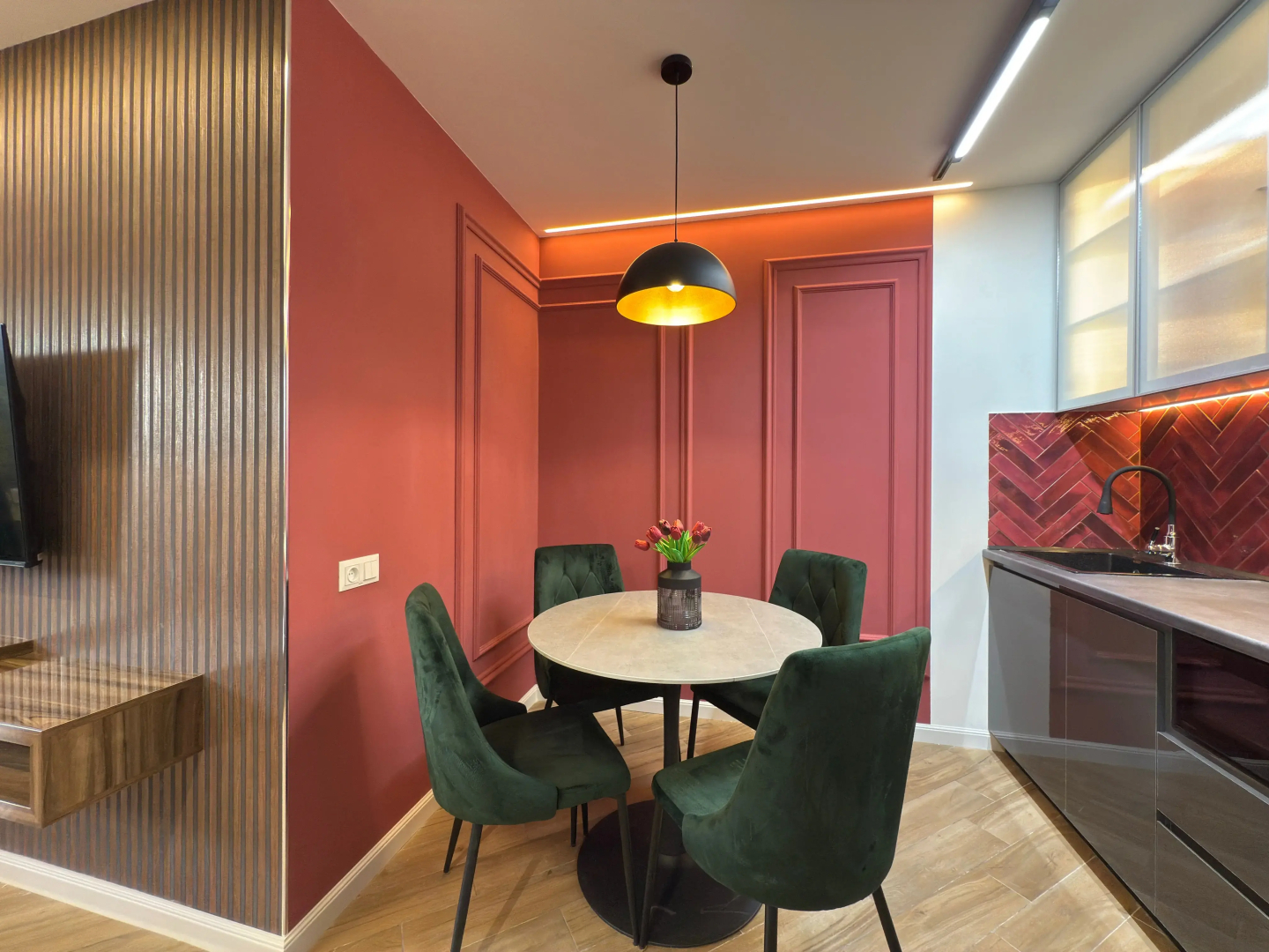 Апартаменты Cozy Haven, Balcony, Unbeatable location
