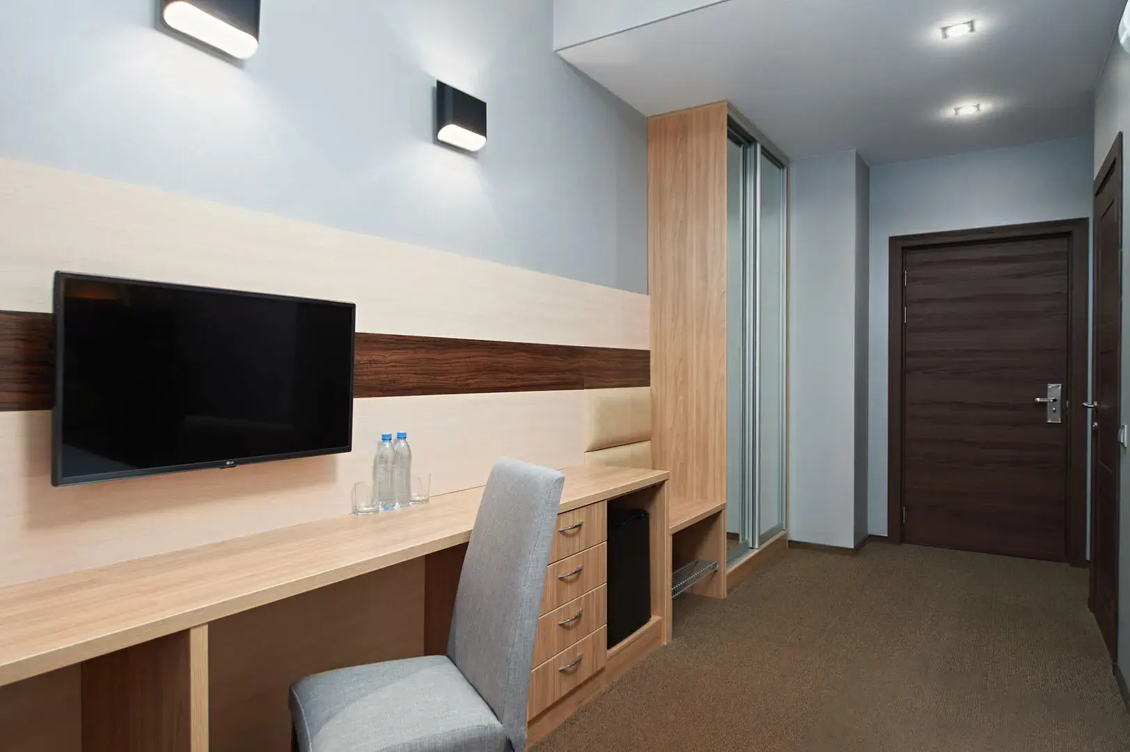 Отель Aura CityHotel