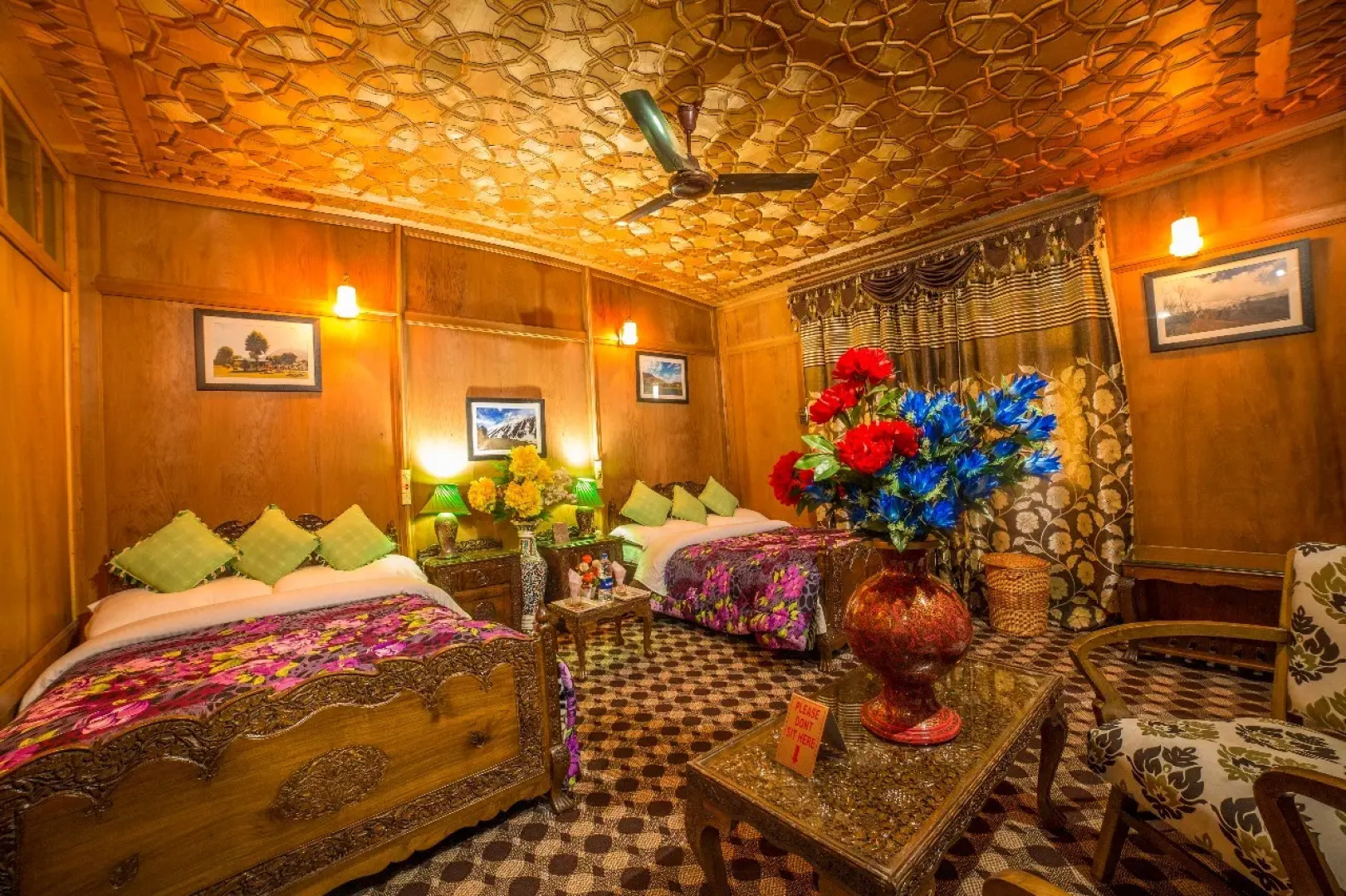 Отель Swan Group Of Houseboats