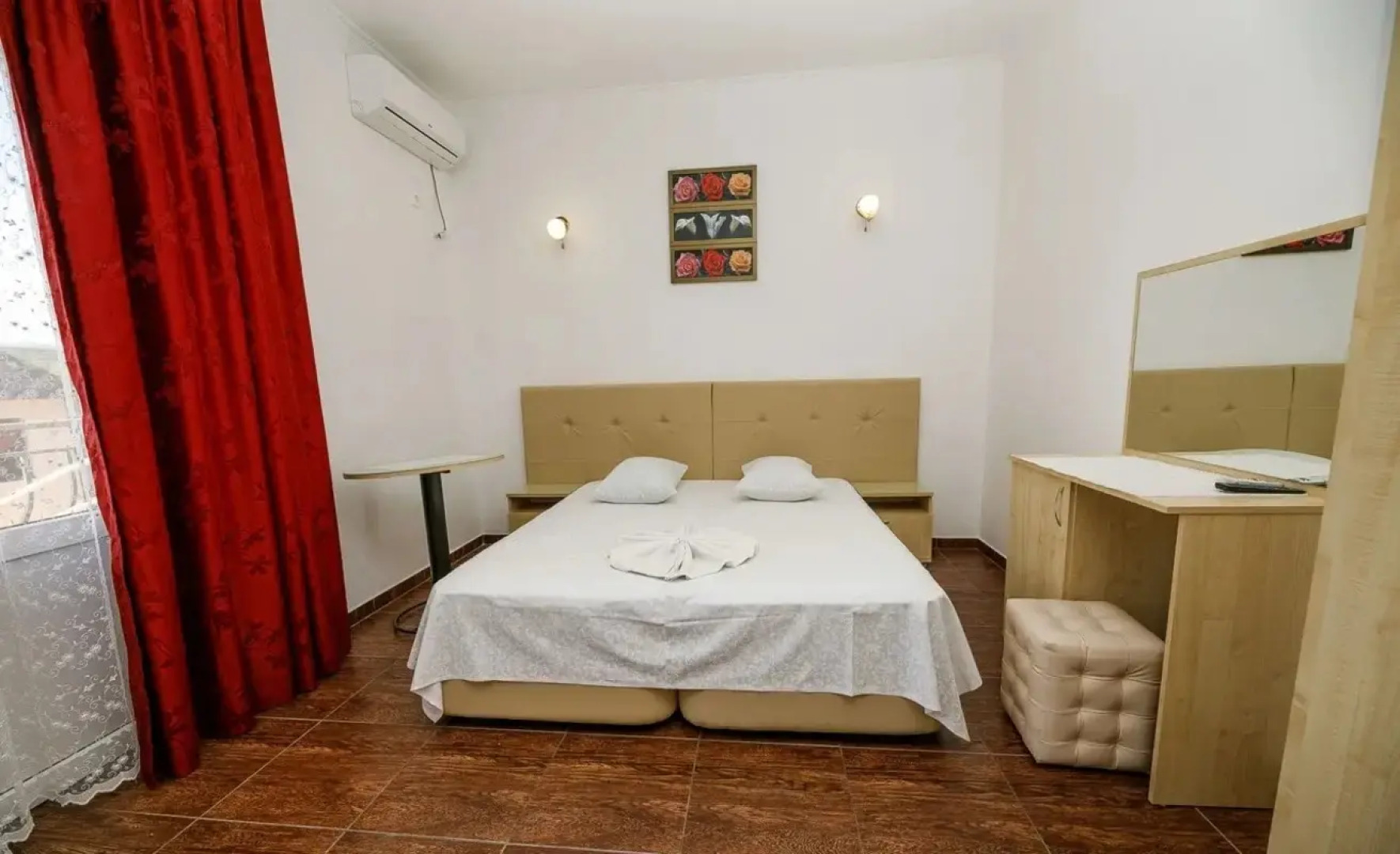 Отель Николетта