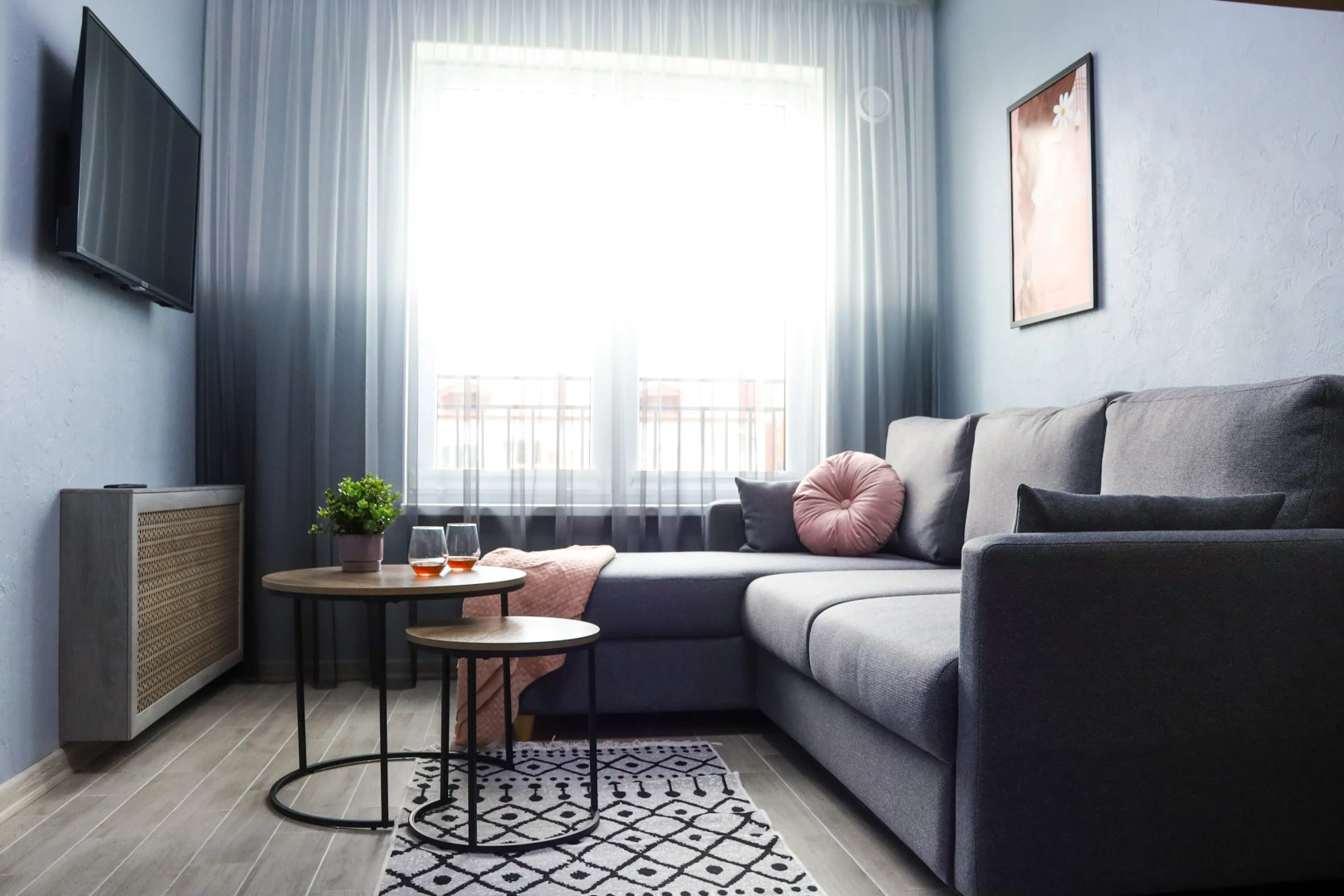 Двухкомнатные апартаменты Pro.apartment на Римской