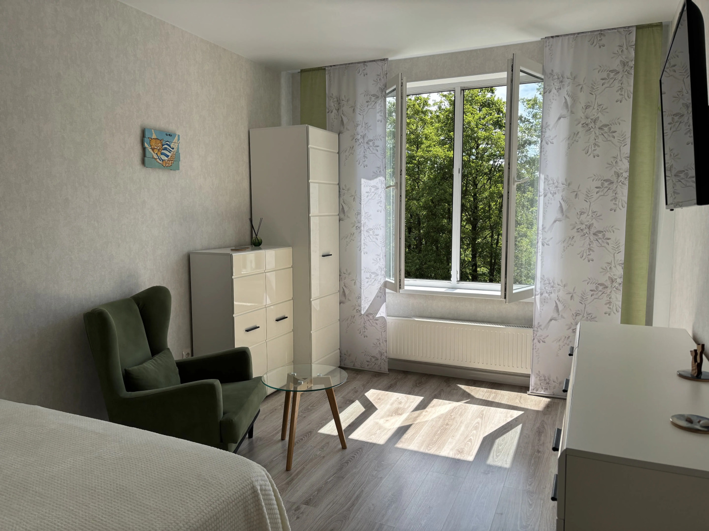 Квартира с видом на лес и пением птиц