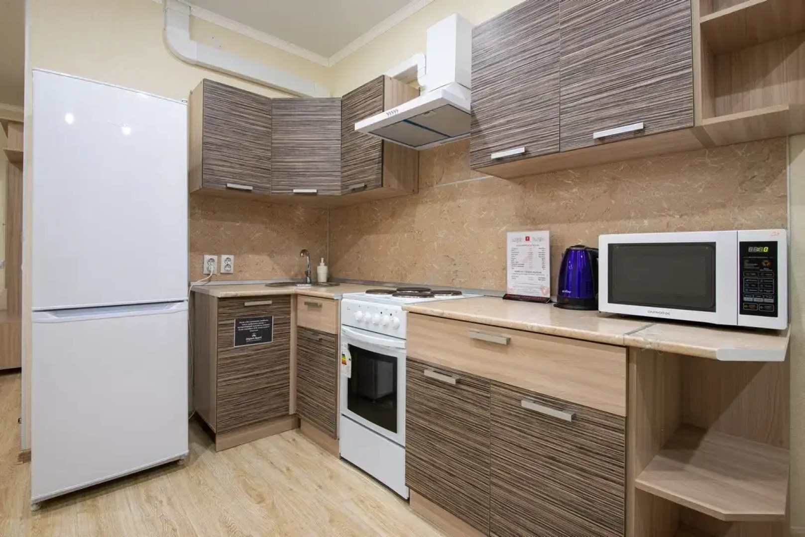 Апартаменты евро2 на Красной в центре города , заселение круглосуточно by Depart Apart