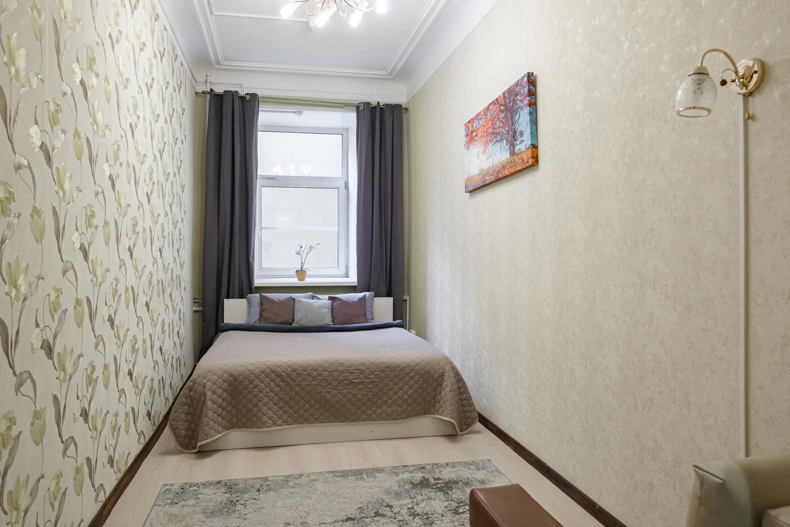 Апартаменты Две Спальни и Гостиная у Московского Вокзала для 8 Гостей