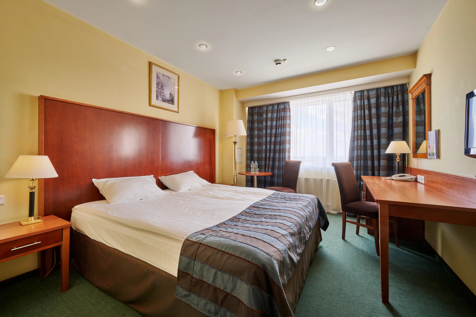 Отель Marins Park Hotel Москва Пражская