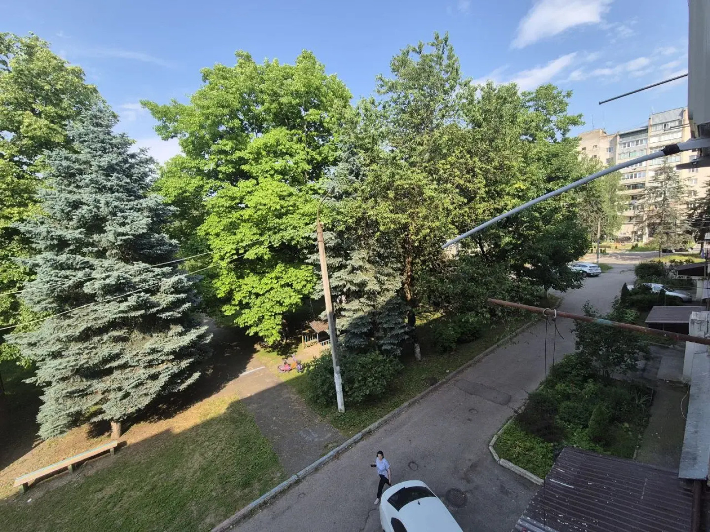 Квартира Двушка с раздельными комнатами рядом с парком, садом и сквером