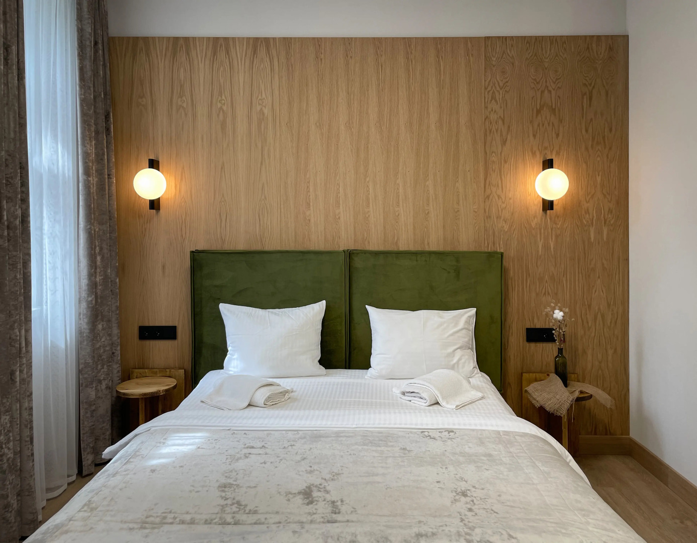 Отель Лес Георга