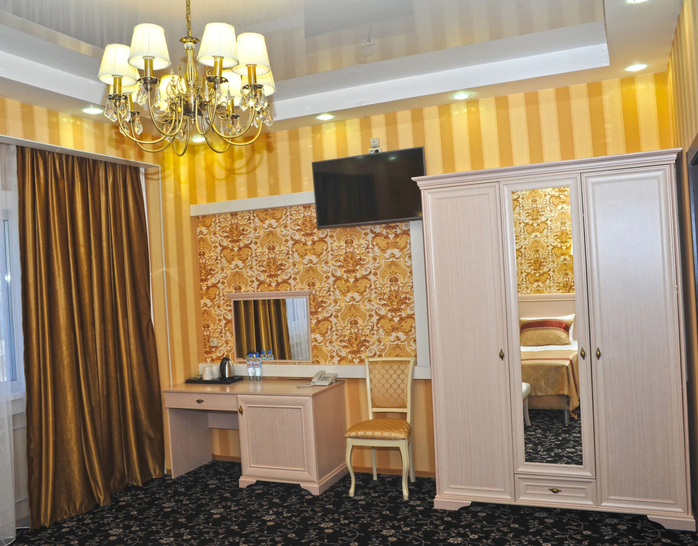 Отель Континент