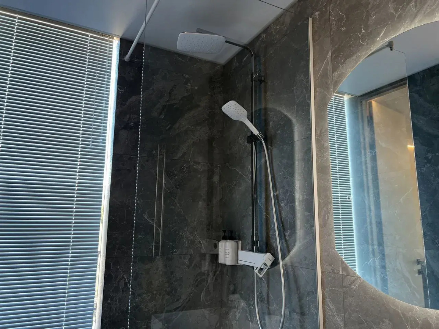 Частный дом Зеpкальный дом №2 «Сны Алтaя» с пaноpaмным видом нa тaйгу