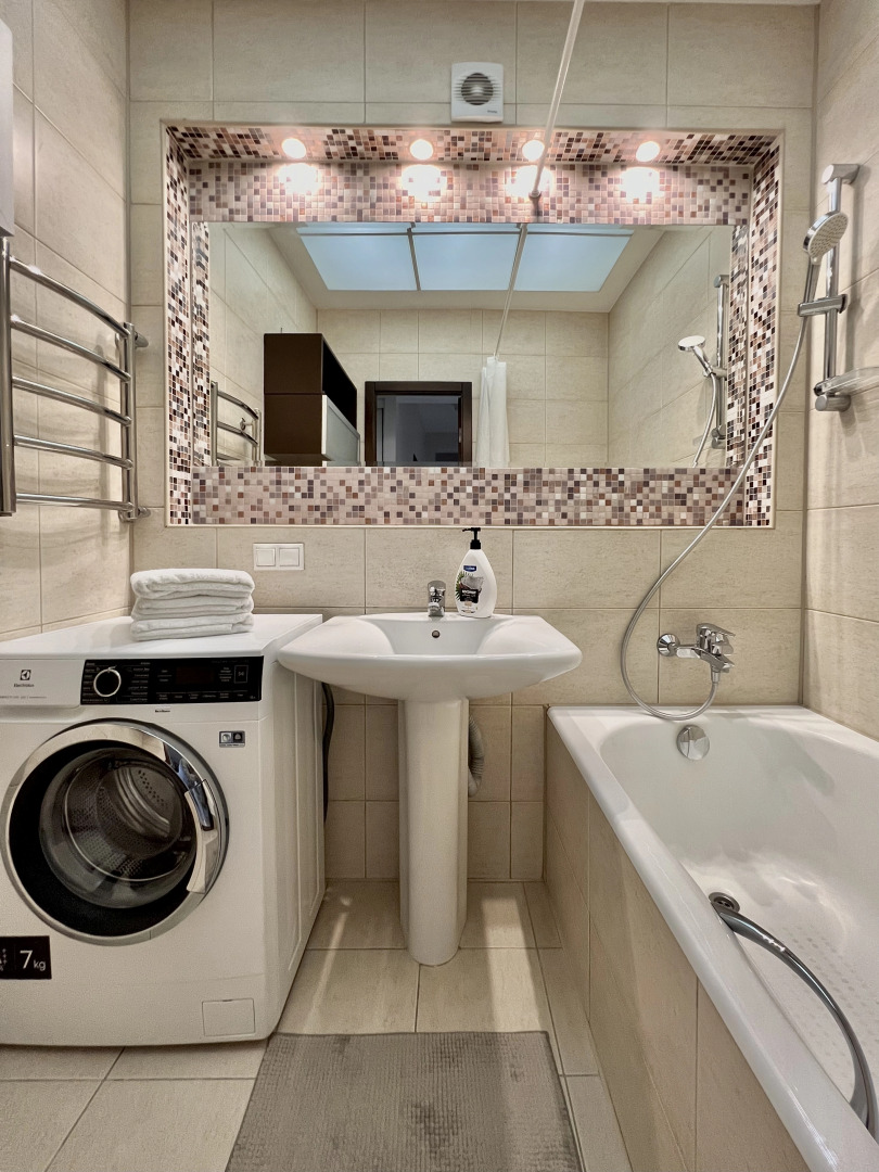 Апартаменты 4 комнатные Vip пр-т Независимости 30 Центр