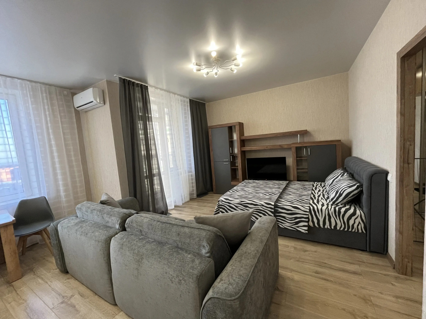 Квартира 1я Студия на площади Калинина, Дачная 42