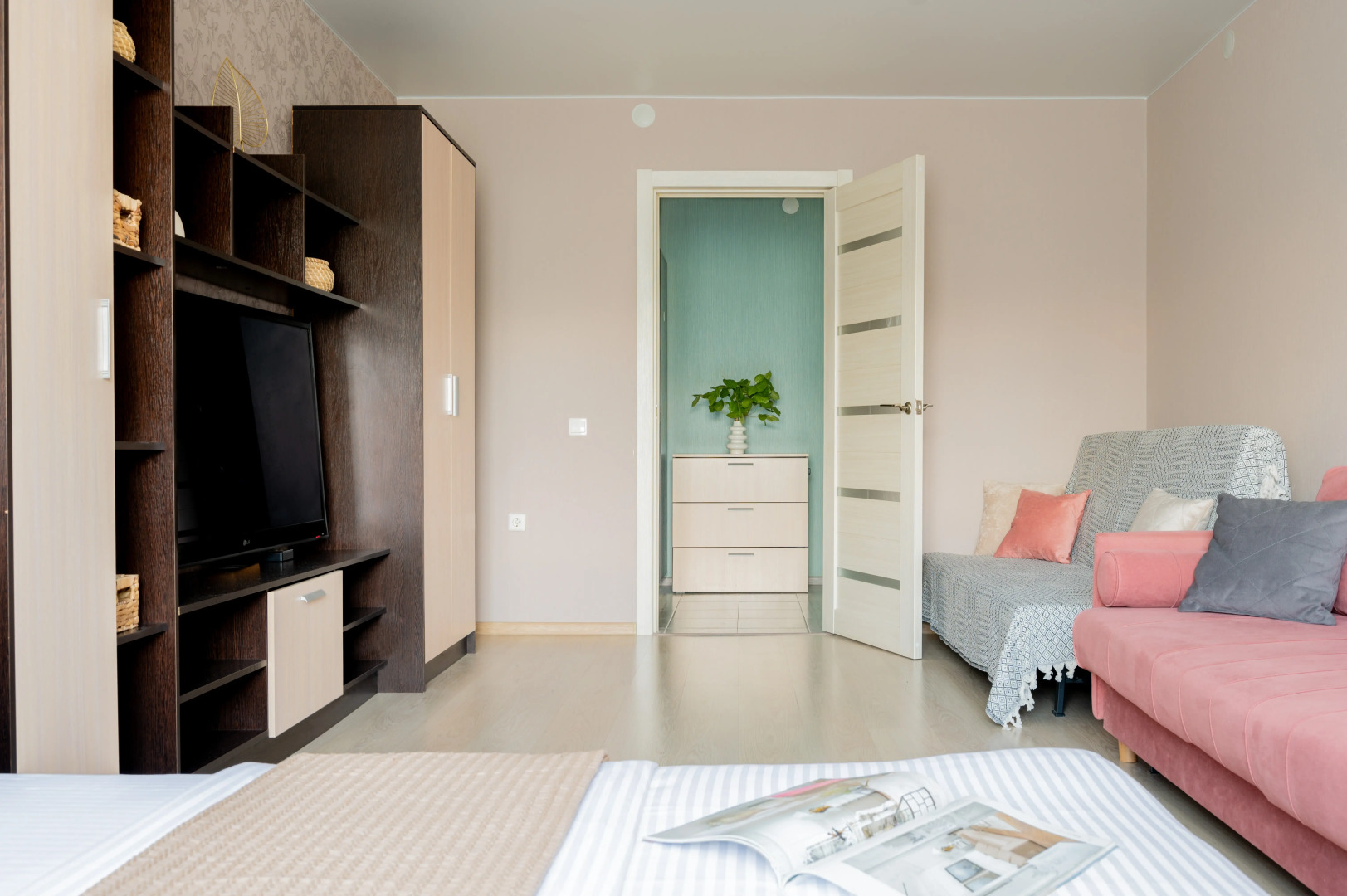 Апартаменты Вгости33 Мира 2-В