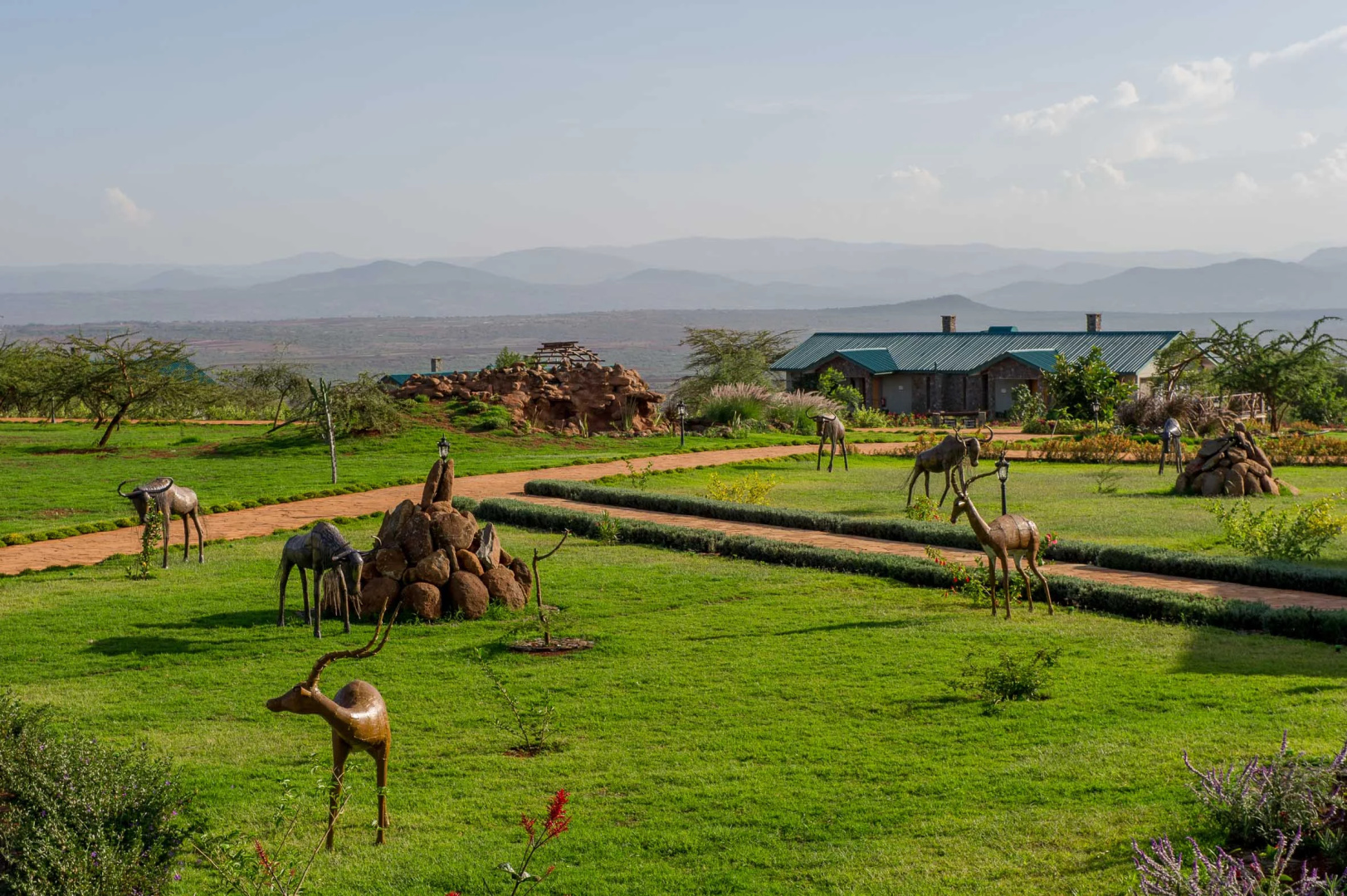 Отель Ngorongoro Oldeani Mountain Lodge