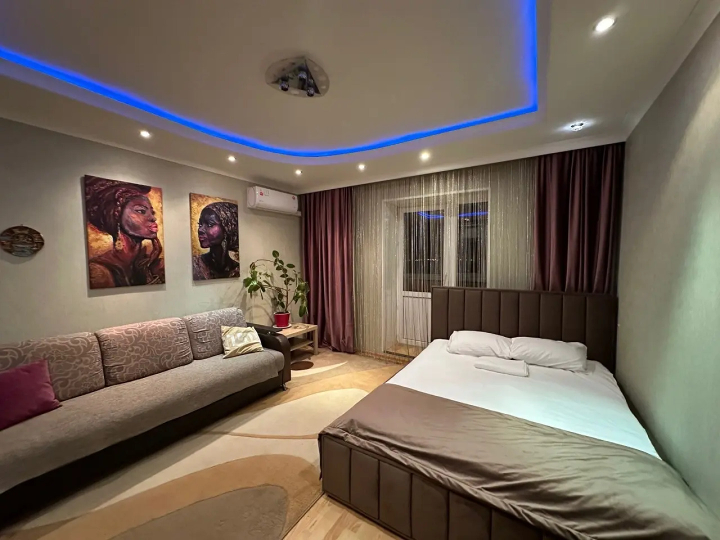 Апартаменты на проспекте Победы 71